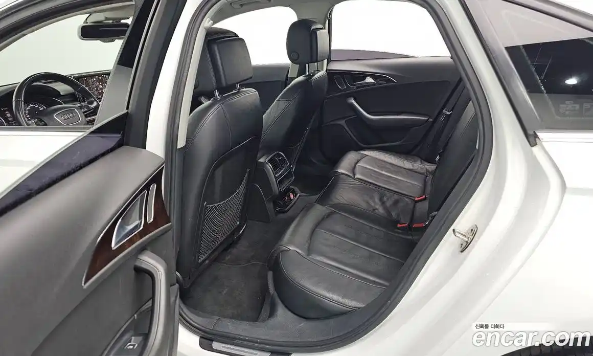 Audi A6 2015 3.0 Автомат в Москве № 325764, фото 1