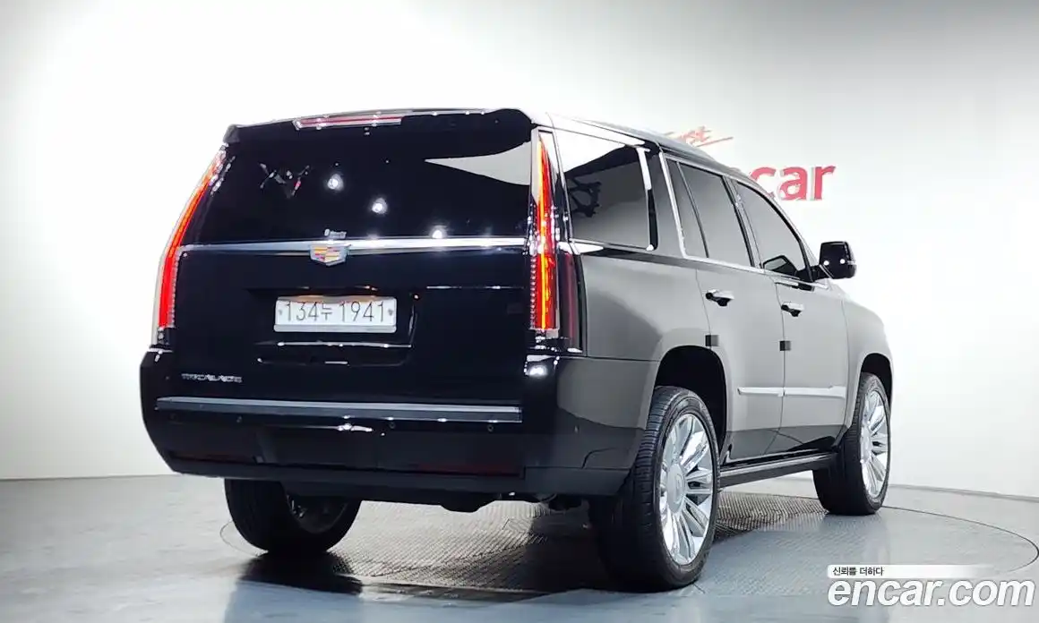 Cadillac Escalade 2019 6.2 Автомат в Москве № 336903, фото 11