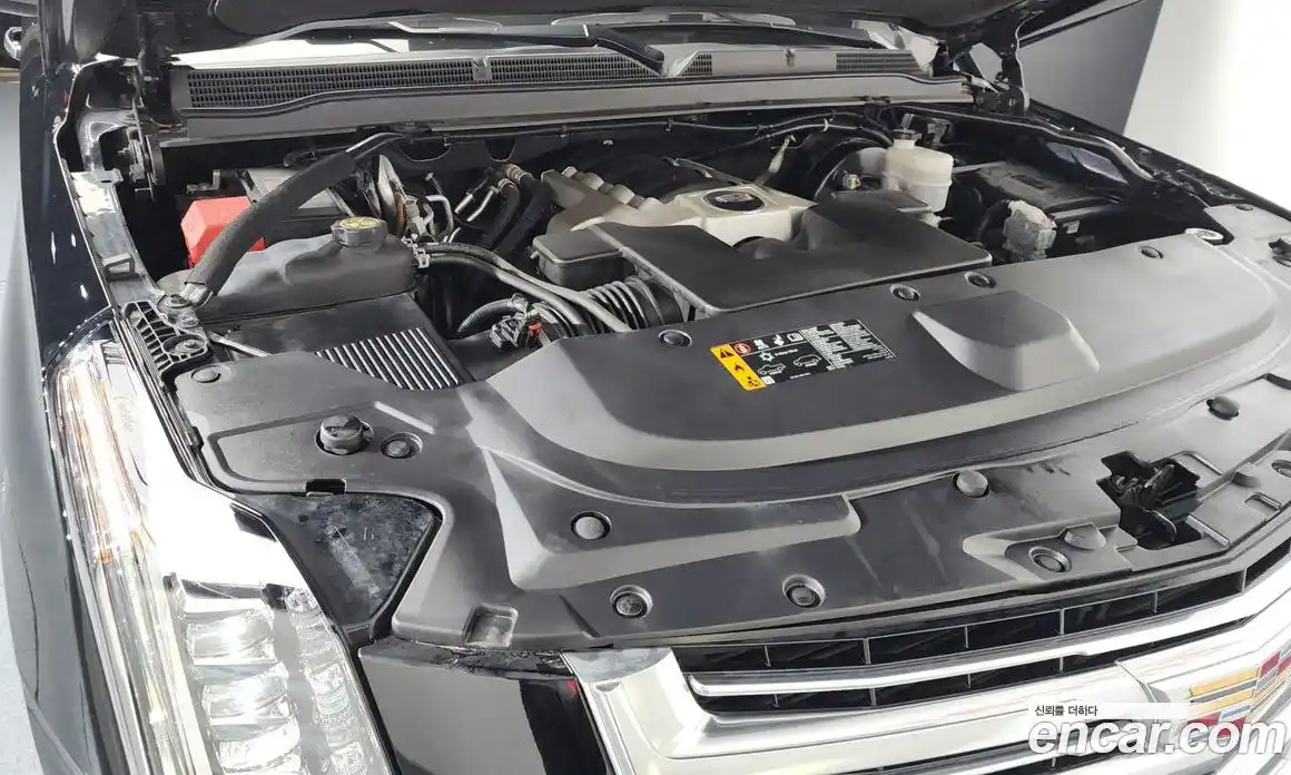 Cadillac Escalade 2019 6.2 Автомат в Москве № 336903, фото 13