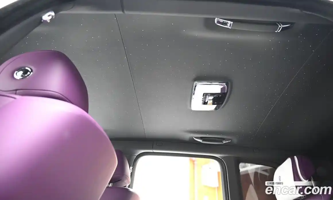 Rolls-Royce Cullinan 2023 6.7 Автомат в Москве № 352734, фото 15