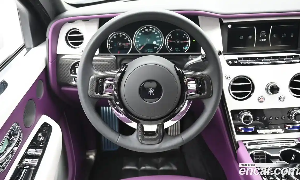 Rolls-Royce Cullinan 2023 6.7 Автомат в Москве № 352734, фото 16