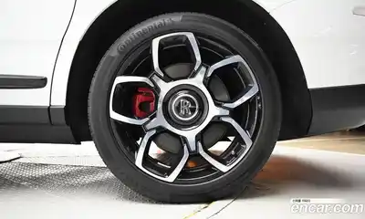 Rolls-Royce Cullinan 2023 6.7 Автомат в Москве № 352734, миниатюра 6