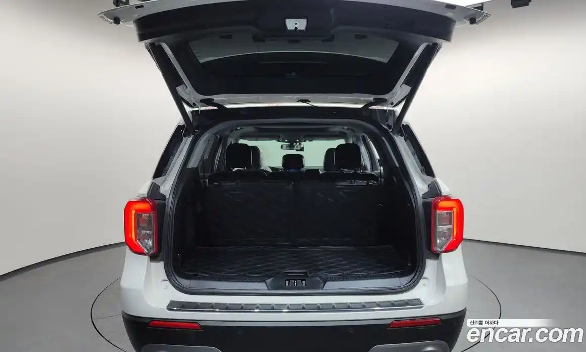 Ford Explorer 2021 2.3 Автомат в Москве № 361998, фото 20