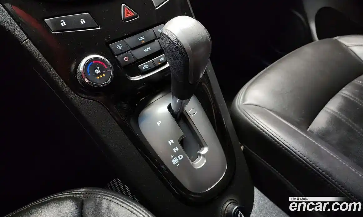 Chevrolet Orlando 2012 2.0 Автомат в Москве № 36680, фото 10