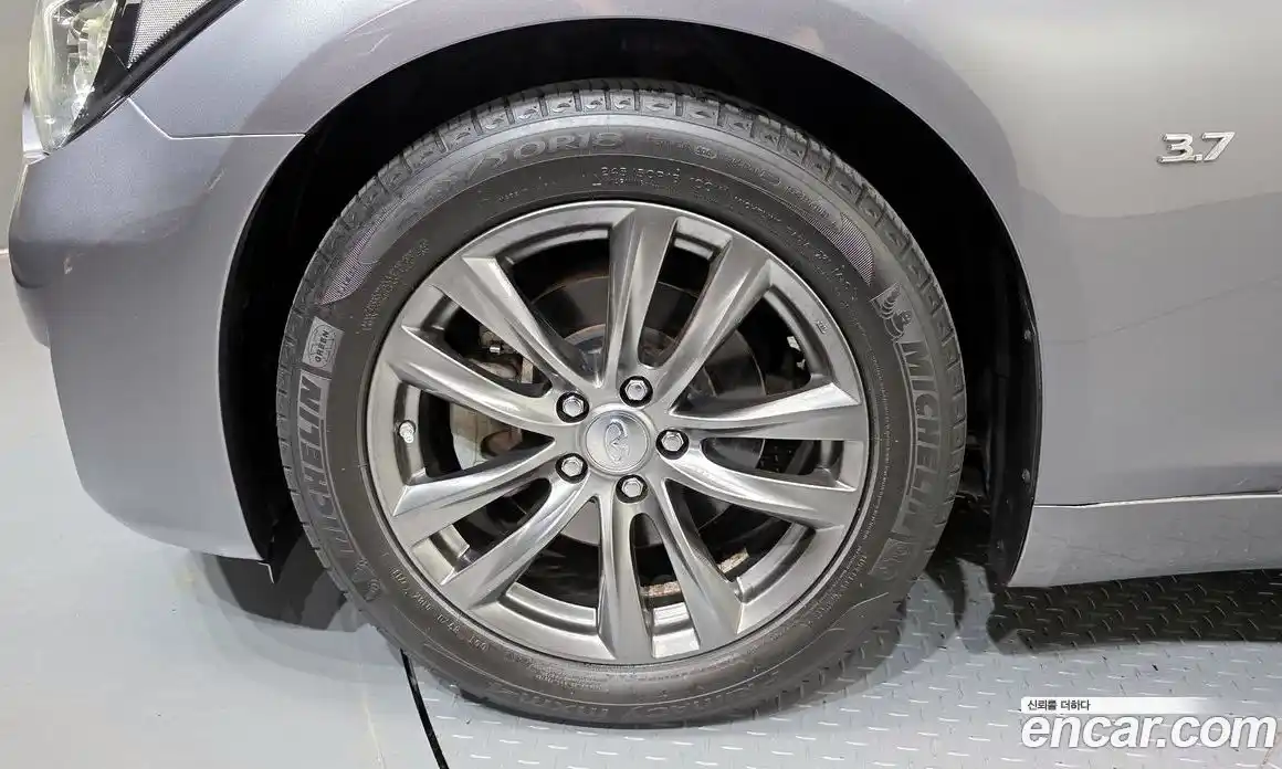 Infiniti Q70 2016 3.7 Автомат в Москве № 371862, фото 5