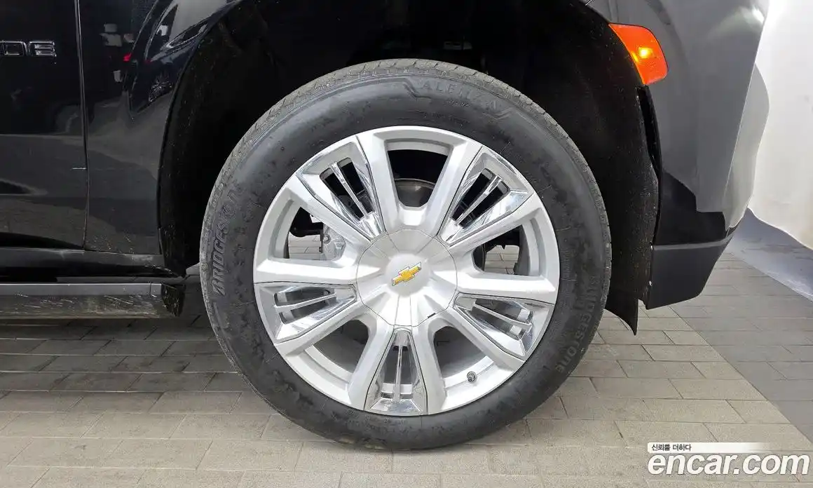 Chevrolet Tahoe 2023 6.2 Автомат в Москве № 38101, фото 8