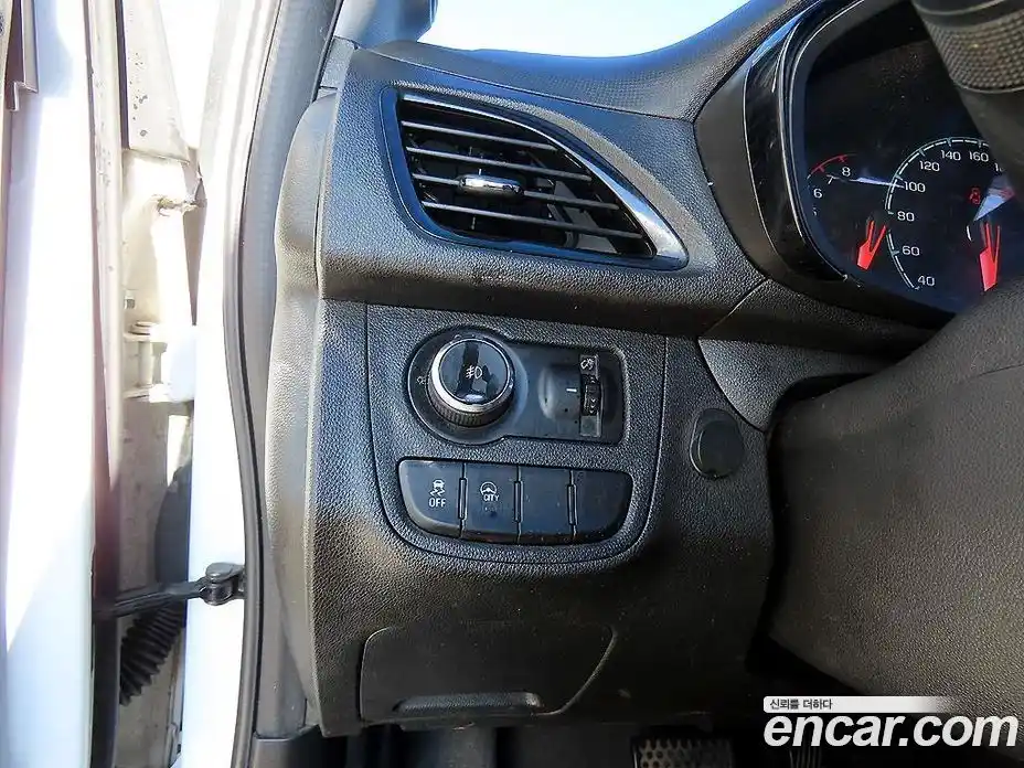 Chevrolet Spark 2016 1.0 Автомат в Москве № 38349, фото 12