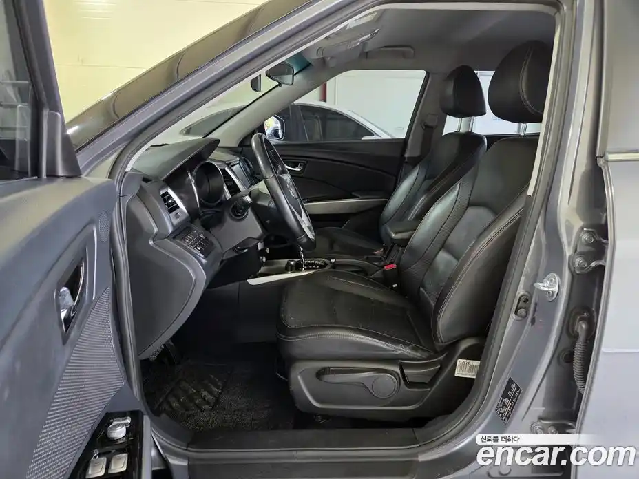 SsangYong TIBOLI 2016 1.6 Автомат в Москве № 389376, фото 8