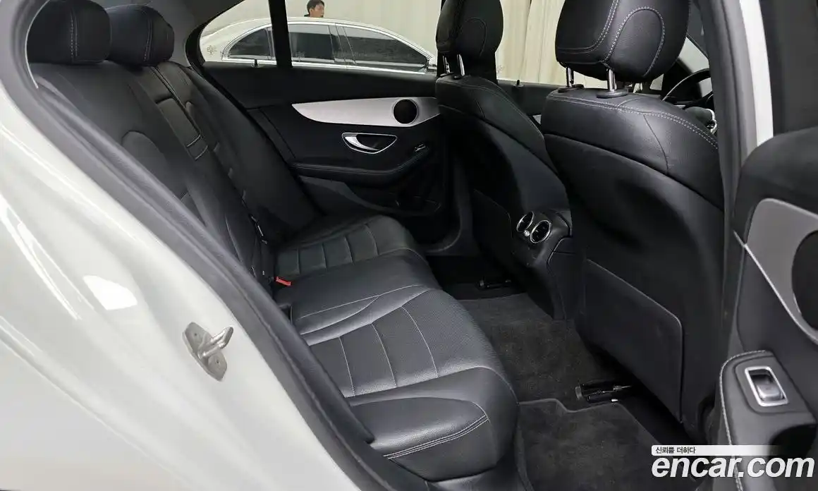 Mercedes-Benz C-Class 2020 2.0 Автомат в Москве № 390887, фото 12