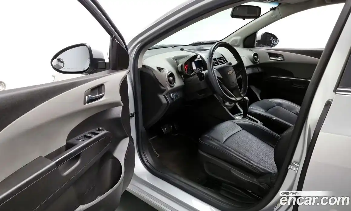 Chevrolet Aveo 2012 1.6 Автомат в Москве № 39197, фото 19