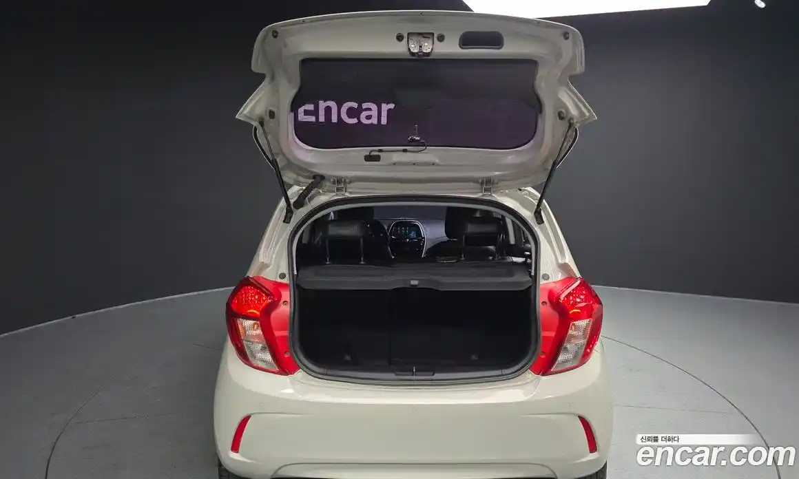 Chevrolet Spark 2016 1.0 Автомат в Москве № 39246, фото 16