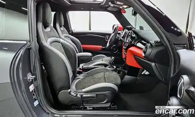 Mini Cooper 2020 2.0 Автомат в Москве № 392707, миниатюра 11