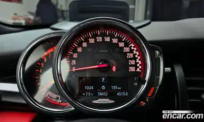 Mini Cooper 2020 2.0 Автомат в Москве № 392707, миниатюра 8