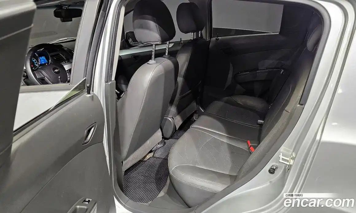 Chevrolet Spark 2014 1.0 Автомат в Москве № 39276, фото 13