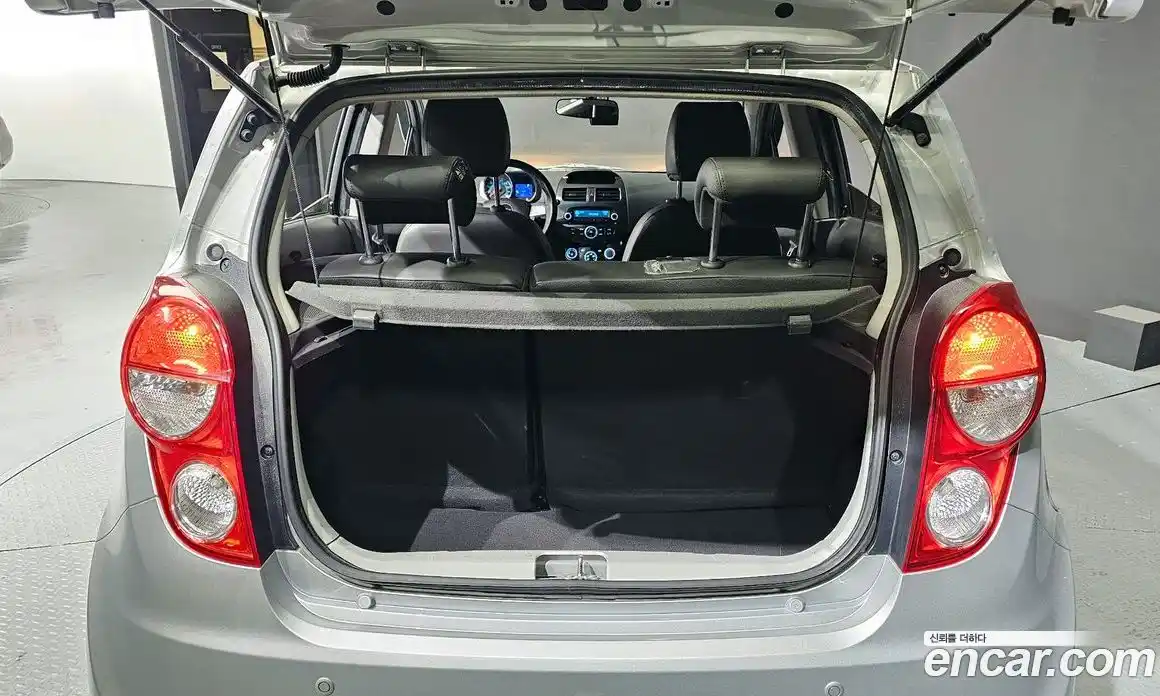 Chevrolet Spark 2014 1.0 Автомат в Москве № 39276, фото 2