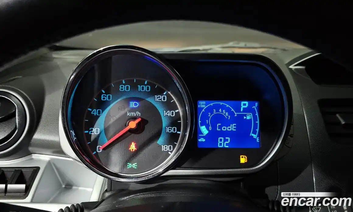 Chevrolet Spark 2014 1.0 Автомат в Москве № 39276, фото 4