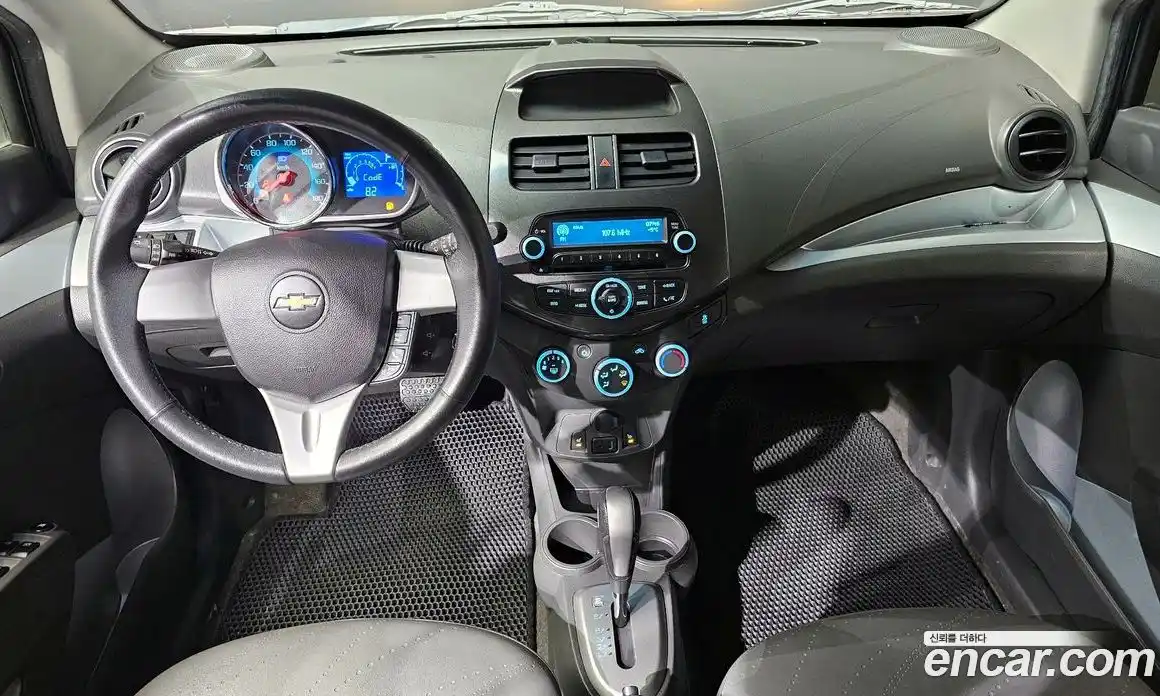 Chevrolet Spark 2014 1.0 Автомат в Москве № 39276, фото 6