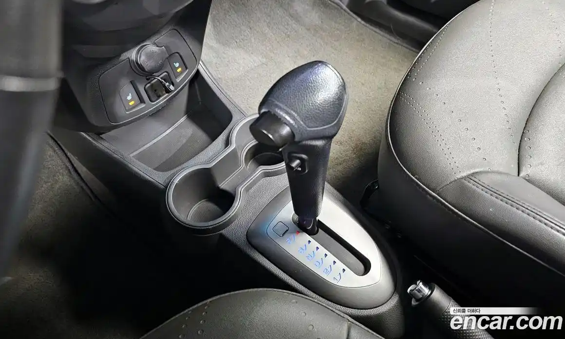 Chevrolet Spark 2013 1.0 Автомат в Москве № 40354, фото 18