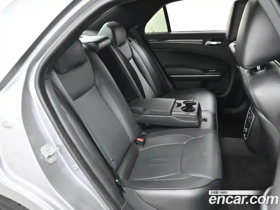 Chrysler 300C 2014 3.0 Автомат в Москве № 407545, фото 11