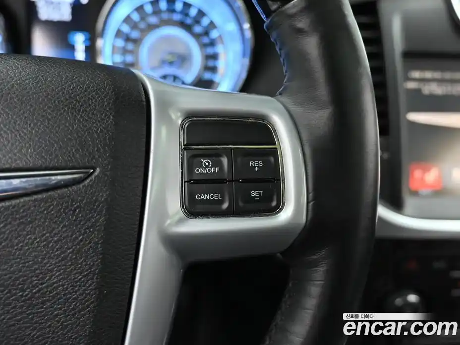 Chrysler 300C 2014 3.0 Автомат в Москве № 407545, фото 17