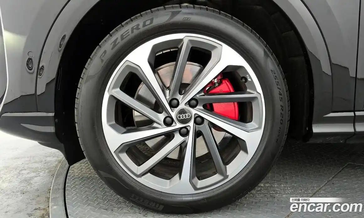 Audi Q5 2025 2.0 Автомат в Москве № 413853, фото 5