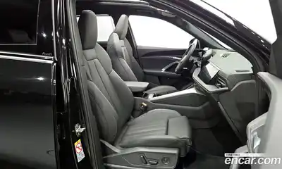 Audi Q5 2025 2.0 Автомат в Москве № 413853, миниатюра 10