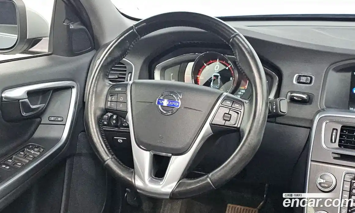 Volvo S60 2016 2.0 Автомат в Москве № 415218, фото 13