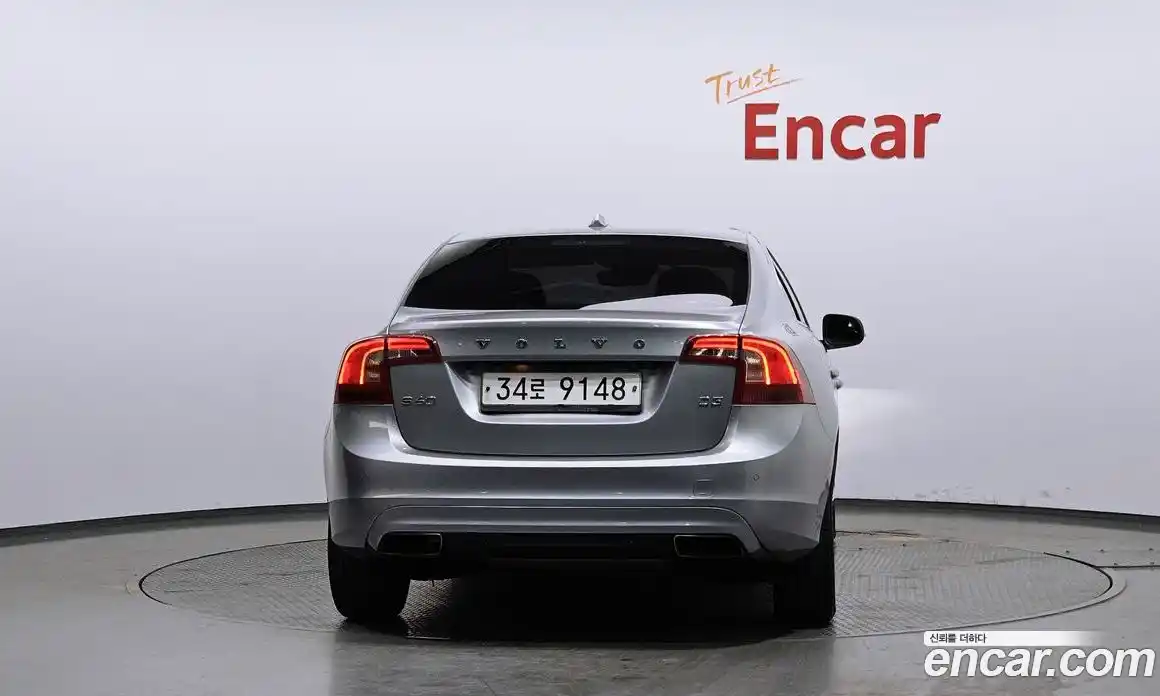 Volvo S60 2016 2.0 Автомат в Москве № 415218, фото 4