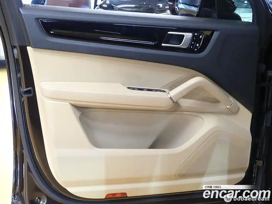 Porsche Cayenne 2019 3.0 Автомат в Москве № 416104, фото 11