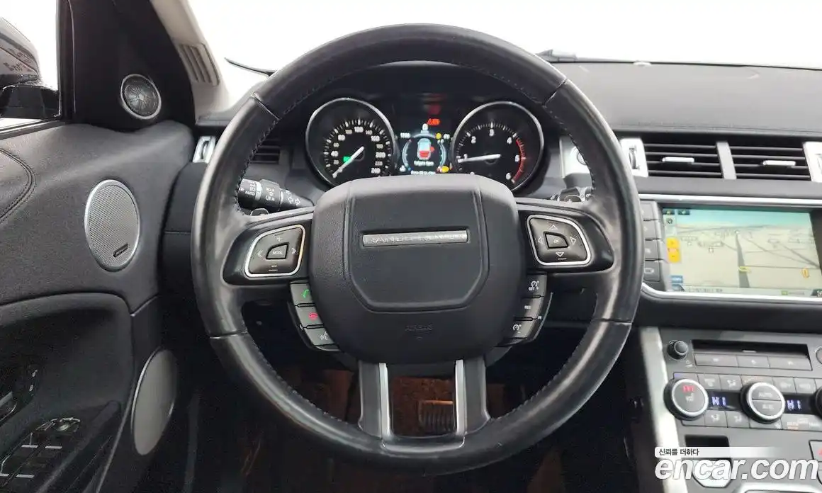 Land Rover Range-Rover Evoque 2016 2.0 Автомат в Москве № 416241, фото 13
