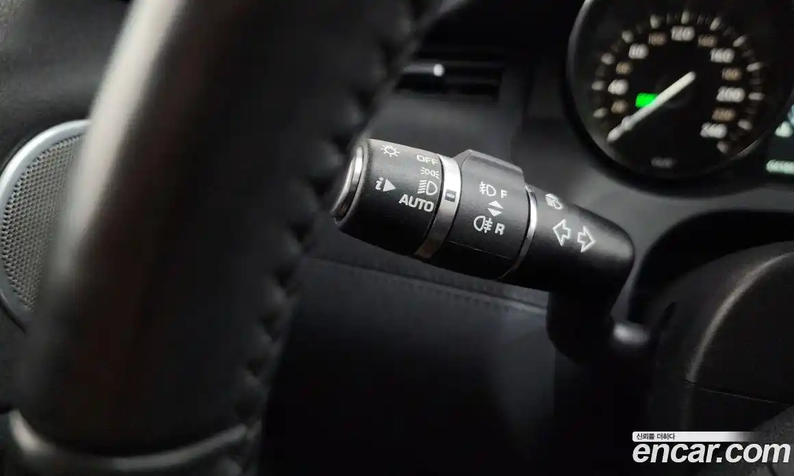 Land Rover Range-Rover Evoque 2016 2.0 Автомат в Москве № 416241, фото 14