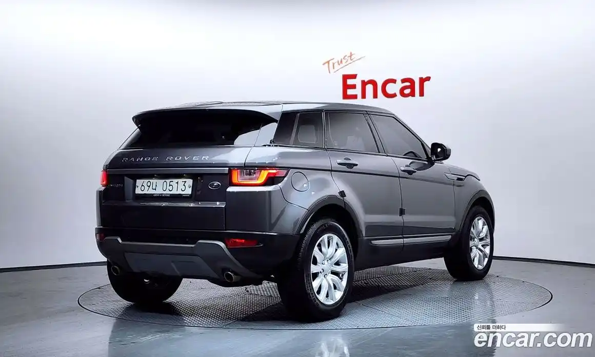 Land Rover Range-Rover Evoque 2016 2.0 Автомат в Москве № 416241, фото 2