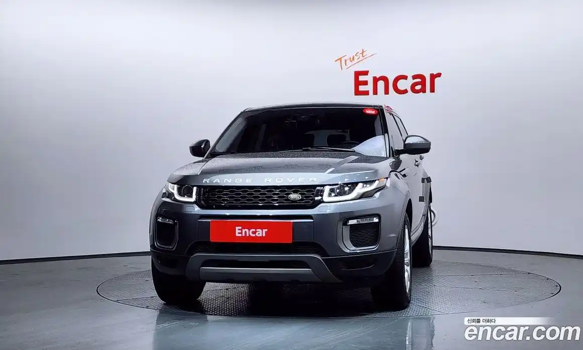 Land Rover Range-Rover Evoque 2016 2.0 Автомат в Москве № 416241, фото 3