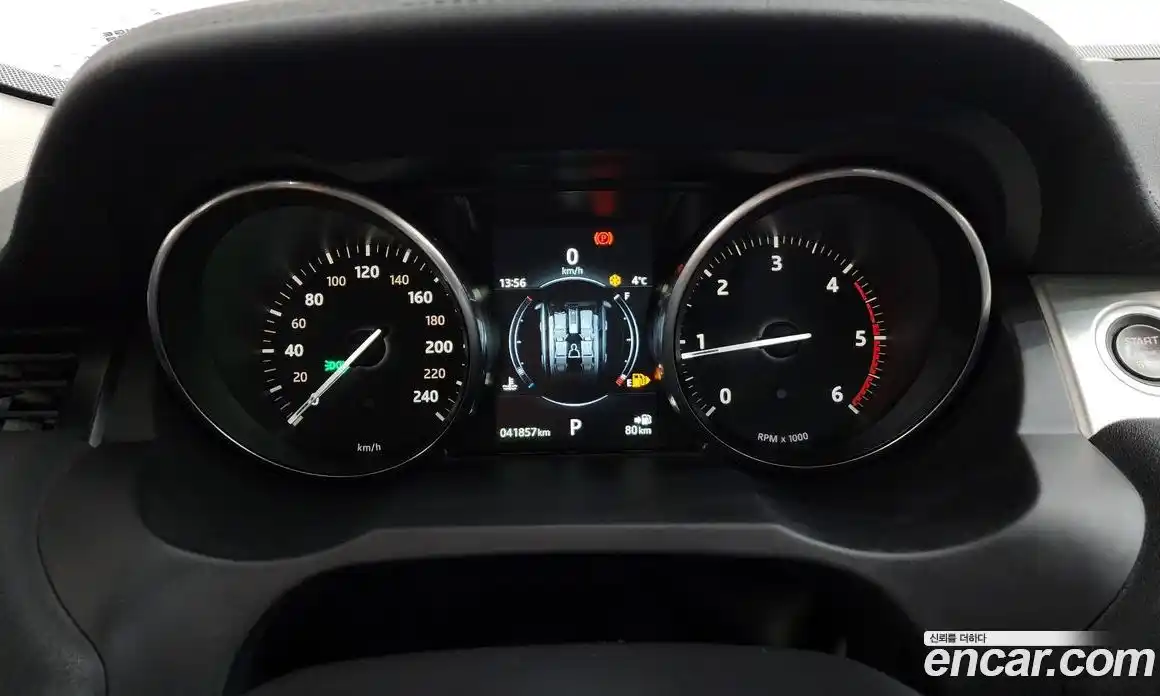 Land Rover Range-Rover Evoque 2016 2.0 Автомат в Москве № 416241, фото 8