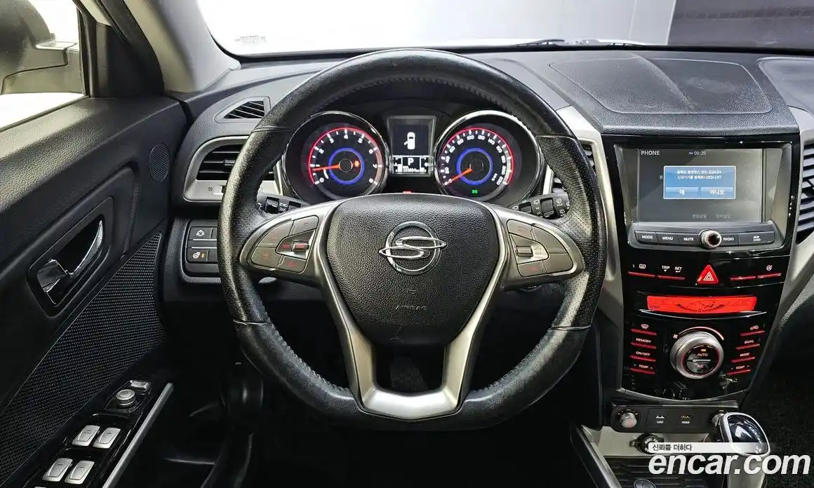 SsangYong TIBOLI 2015 1.6 Автомат в Москве № 421191, фото 13