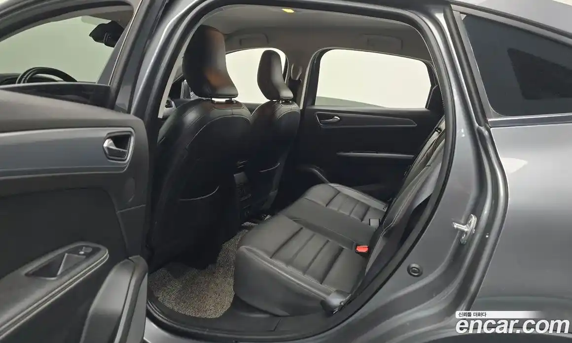 Renault XM3 2022 1.6 Автомат в Москве № 423284, фото 12