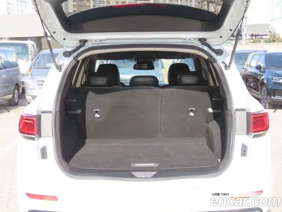 Renault QM6 2023 2.0 Автомат в Москве № 424167, фото 5