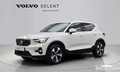 Volvo XC40, 2025