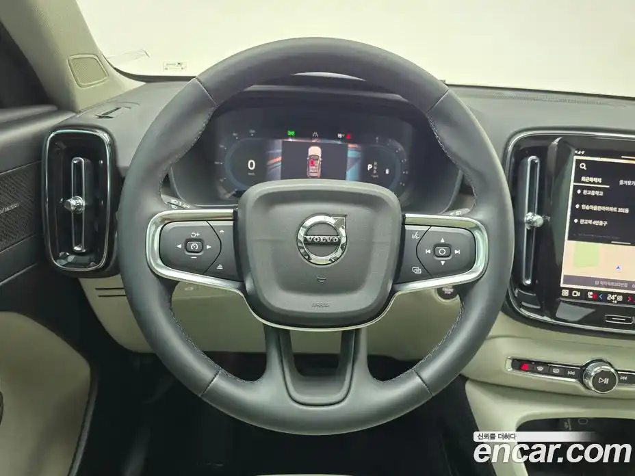 Volvo XC40 2025 2.0 Автомат в Москве № 430269, фото 12