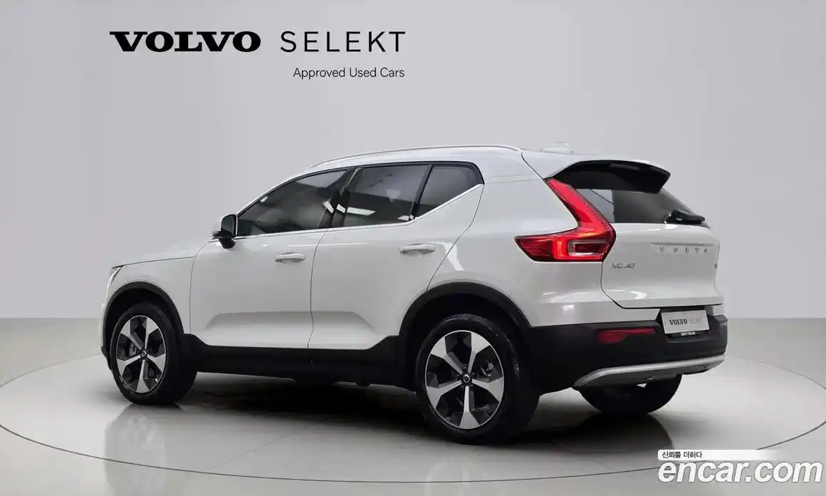Volvo XC40 2025 2.0 Автомат в Москве № 430269, фото 4