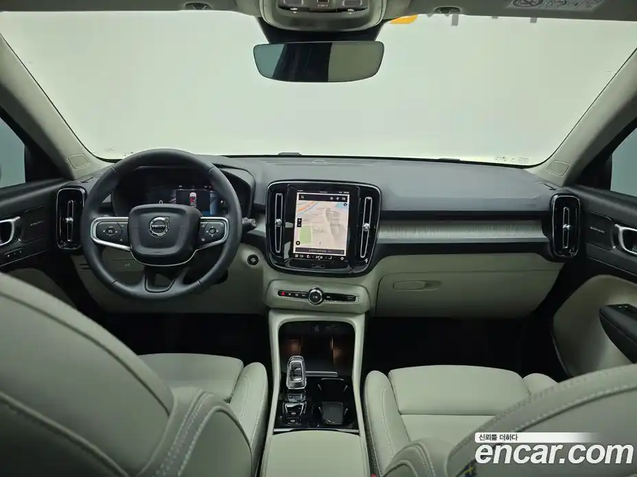 Volvo XC40 2025 2.0 Автомат в Москве № 430269, фото 7