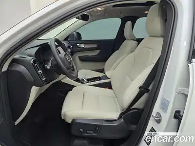 Volvo XC40 2025 2.0 Автомат в Москве № 430269, миниатюра 10