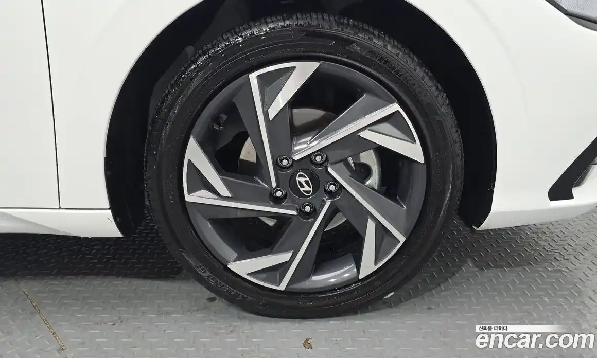 Hyundai Avante 2026 1.6 Автомат в Москве № 43106, фото 7