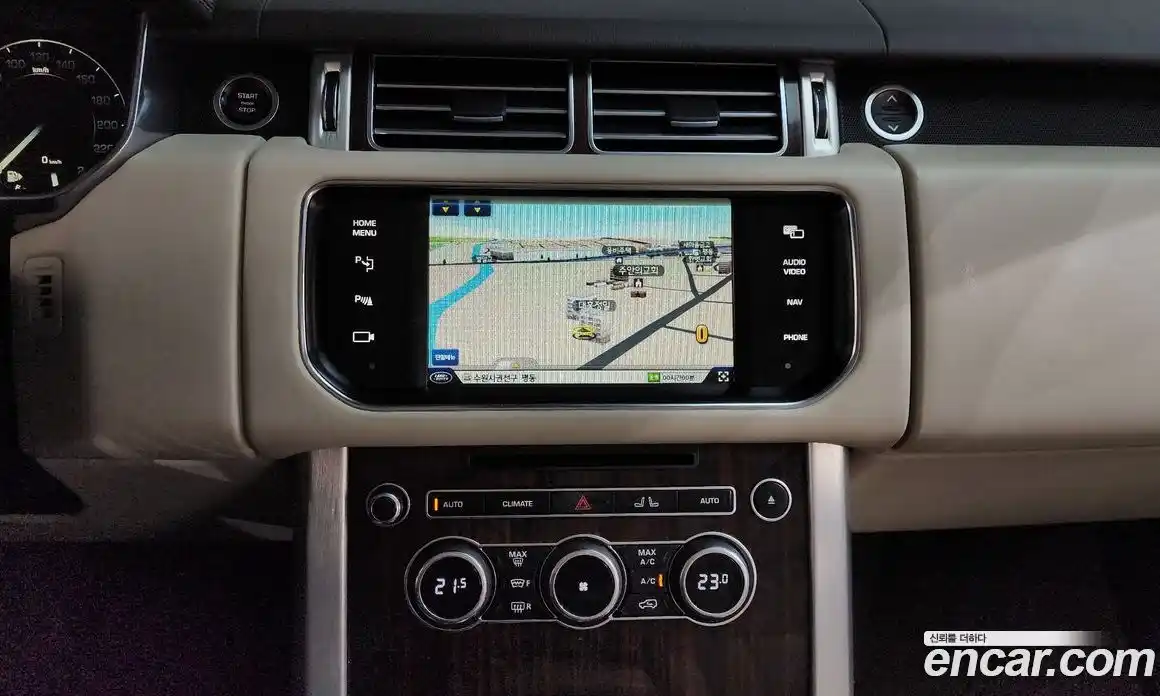 Land Rover Range-Rover 2015 4.4 Автомат в Москве № 431389, фото 14