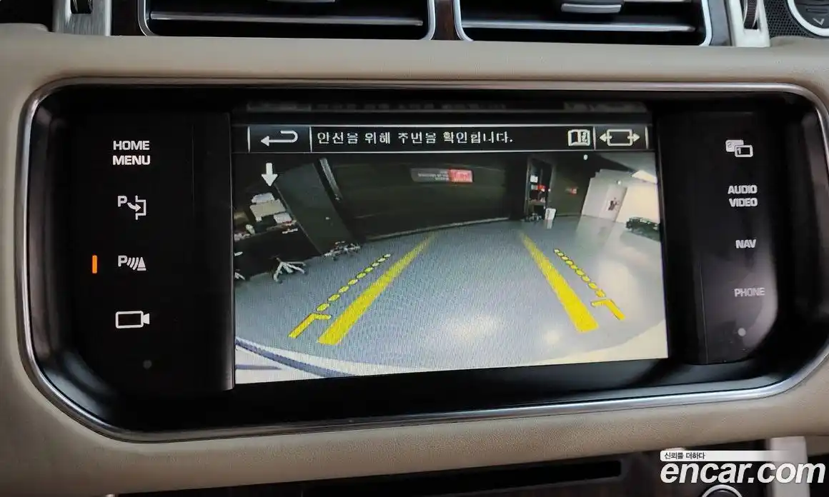 Land Rover Range-Rover 2015 4.4 Автомат в Москве № 431389, фото 15