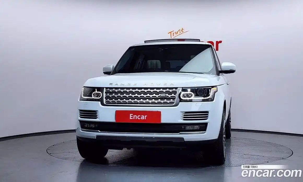 Land Rover Range-Rover 2015 4.4 Автомат в Москве № 431389, фото 3