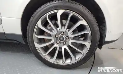 Land Rover Range-Rover 2015 4.4 Автомат в Москве № 431389, миниатюра 5