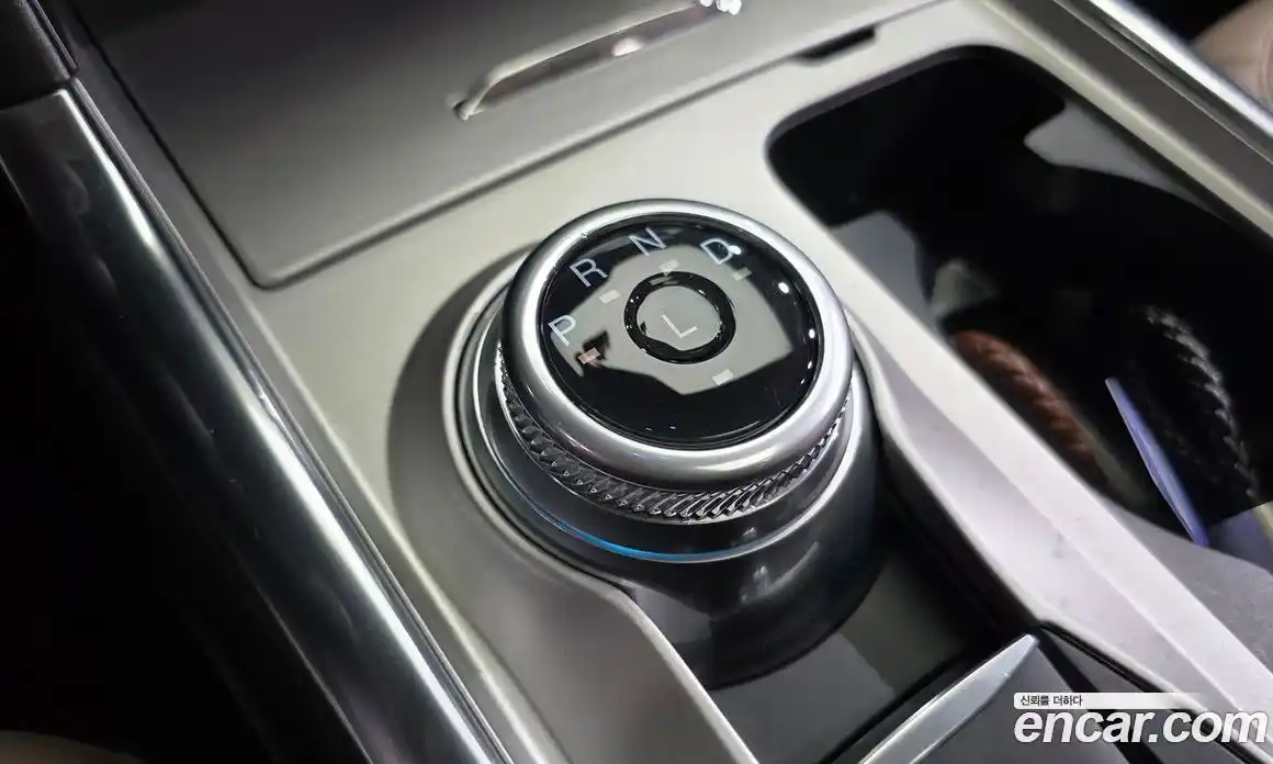 Ford Explorer 2023 2.3 Автомат в Москве № 432886, фото 9