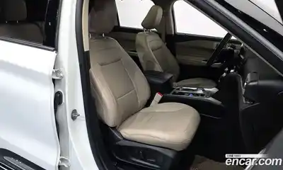 Ford Explorer 2023 2.3 Автомат в Москве № 432886, миниатюра 10