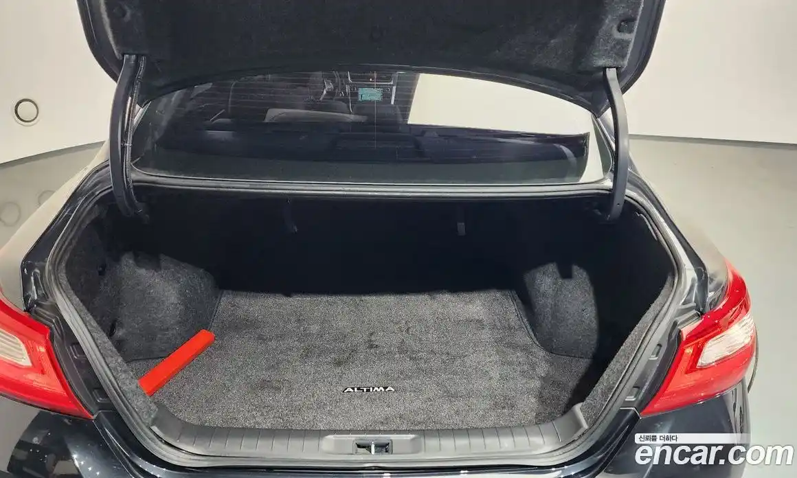 Nissan Altima 2017 2.5 Автомат в Москве № 433791, фото 20